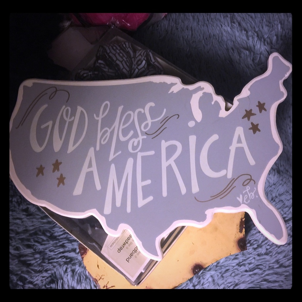 Wood god bless america sign cream & light blue NEW